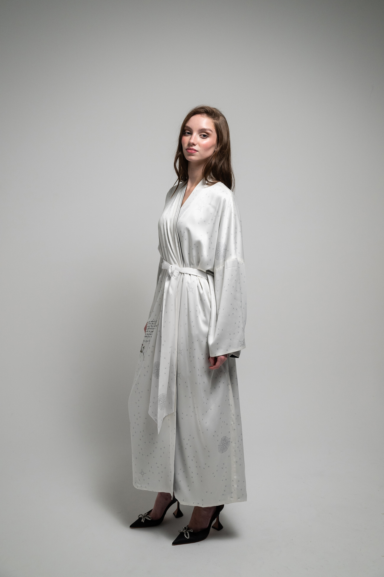 ROMEO + JULIET REVERSIBLE ROBE